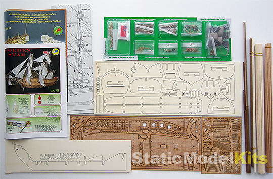 Mantua 769 Golden Star ship model kit contents